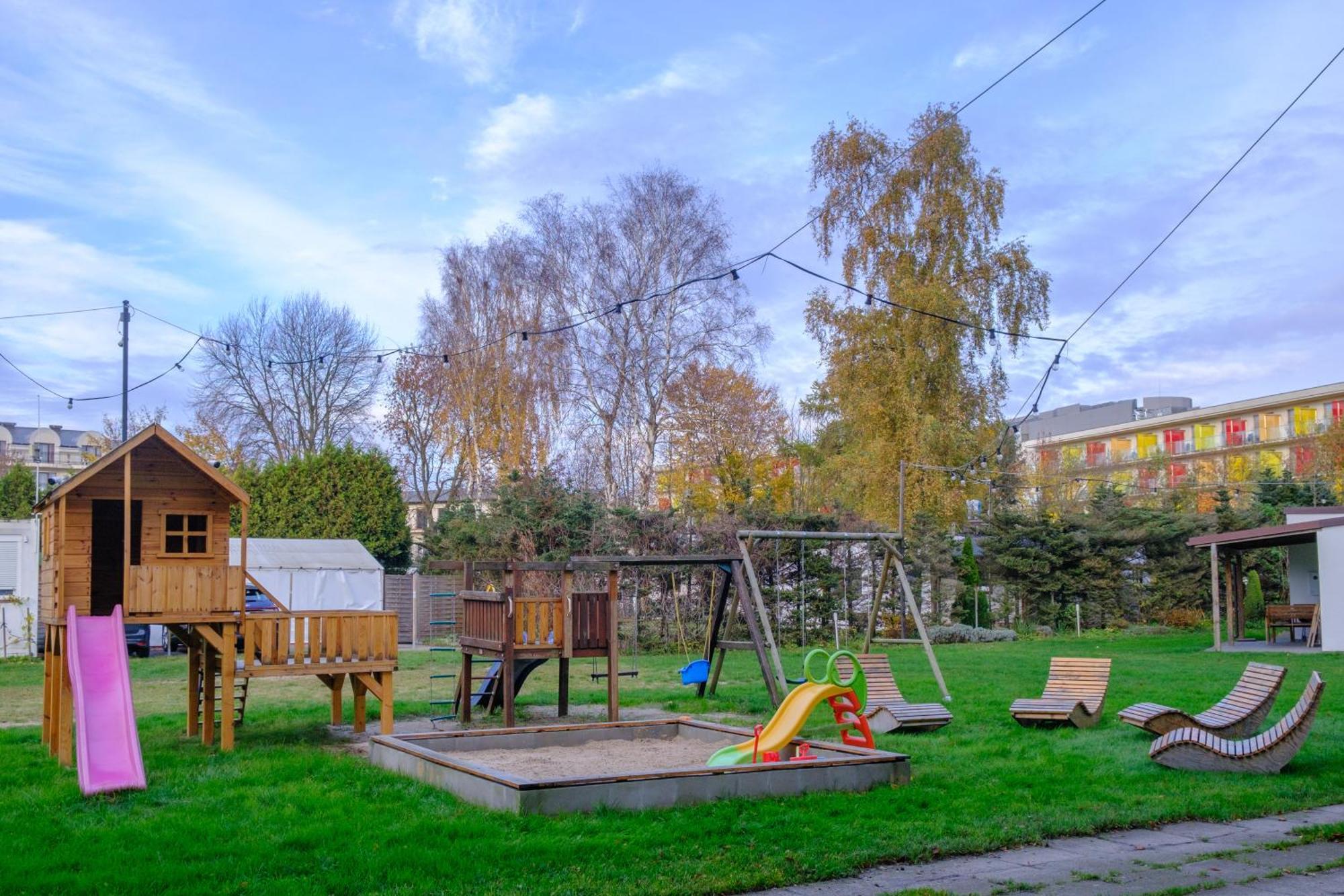 Domki Ajna Park W Uzdrowisku Колобжег Экстерьер фото